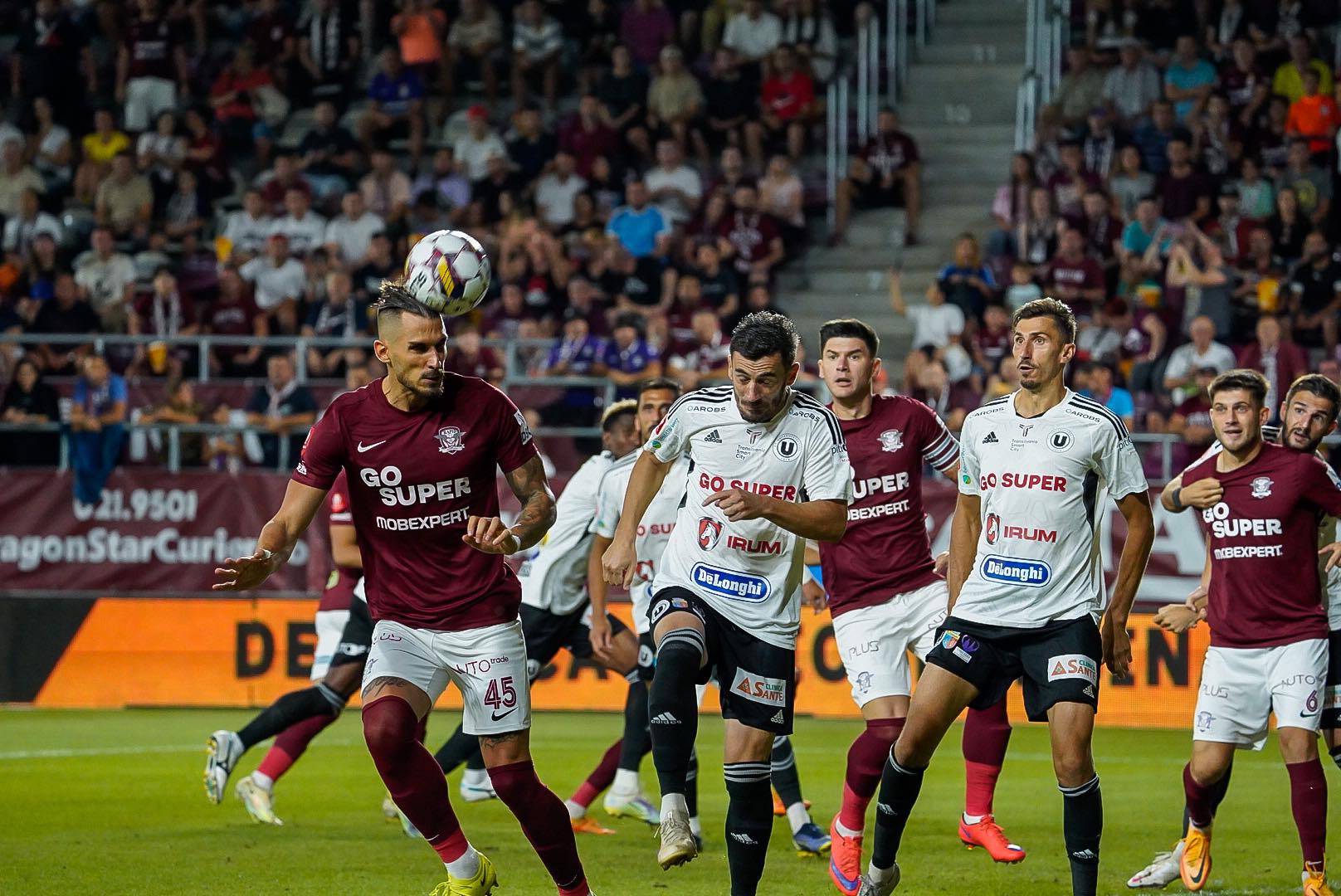 Giuleştenii s-au impus în tur cu 1-0 