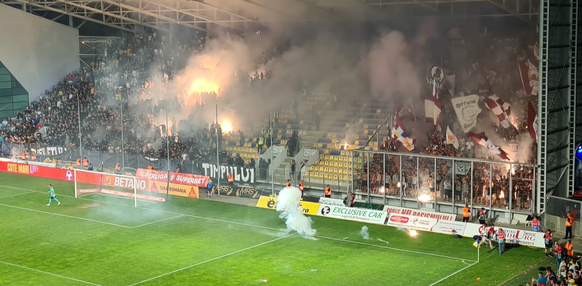 S-au aprins torțele pe „Ilie Oană”