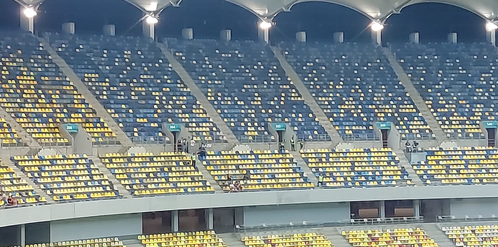 Aproximativ 10 suporteri o vor susține pe Viking FC pe Arena Națională