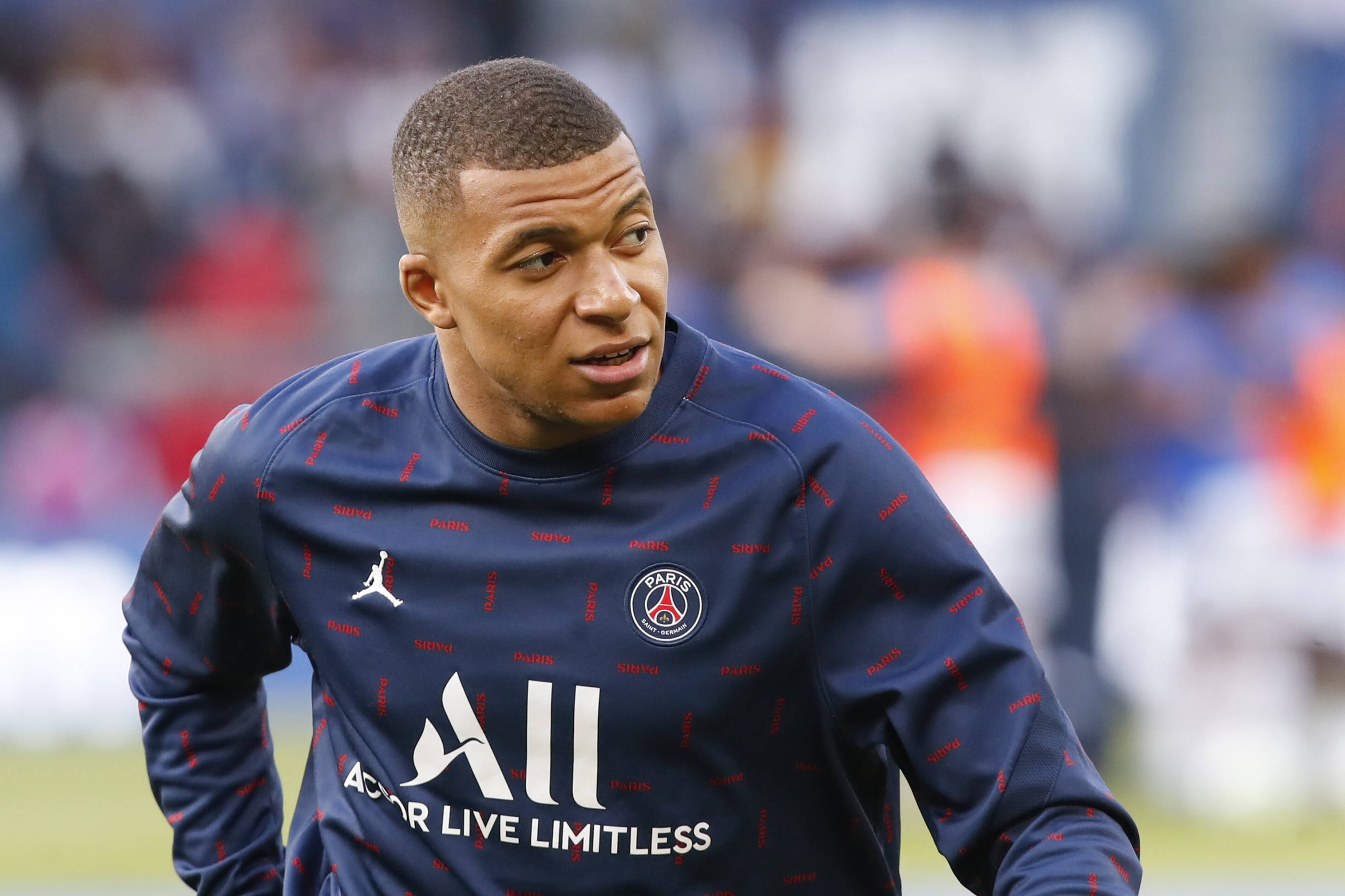Mbappe este legat prin contract de PSG până în vara lui 2024 