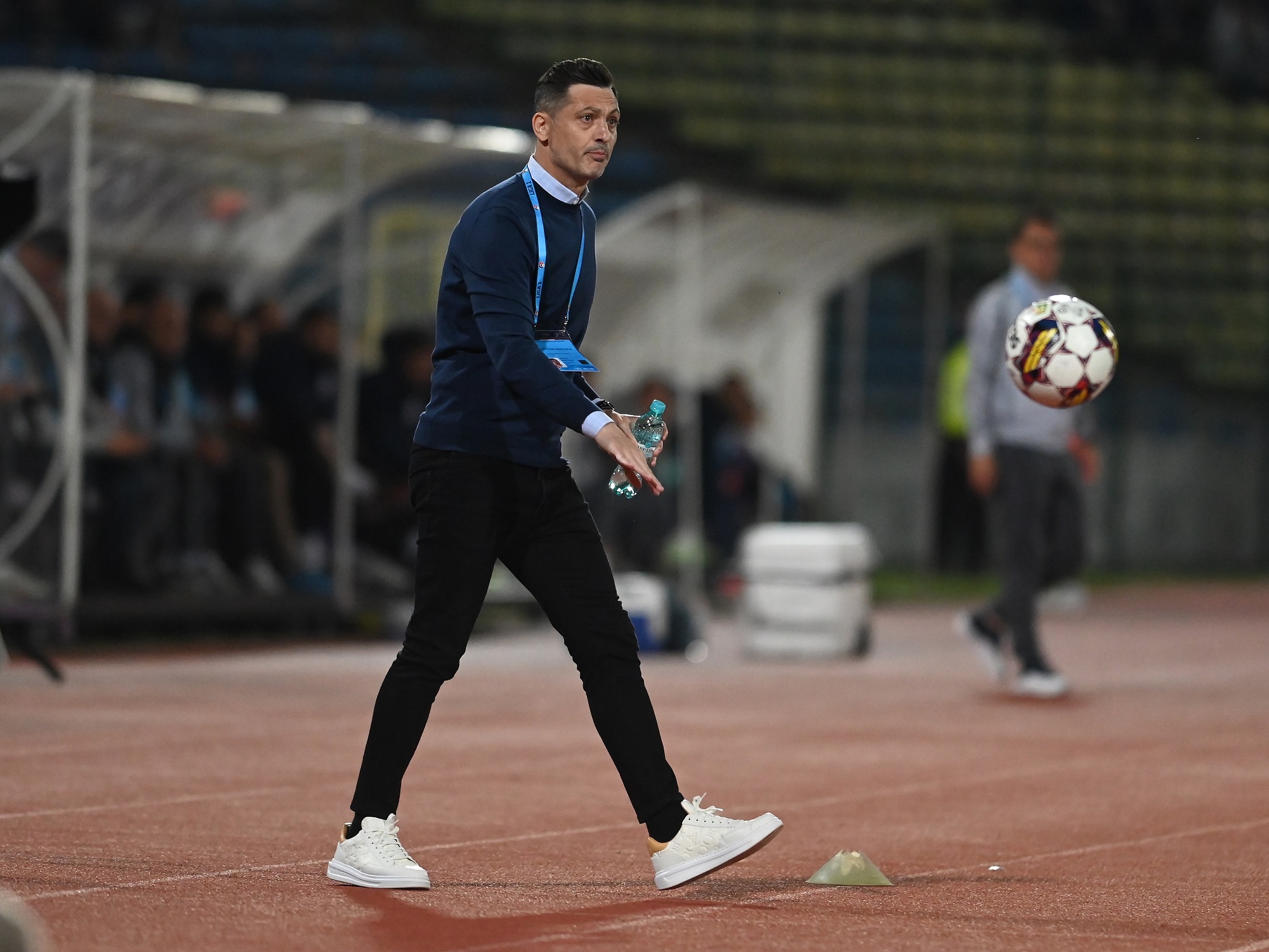 Mirel Rădoi aşteaptă o revanşă a fotbaliştilor săi în faţa celor de la Hermannstadt 