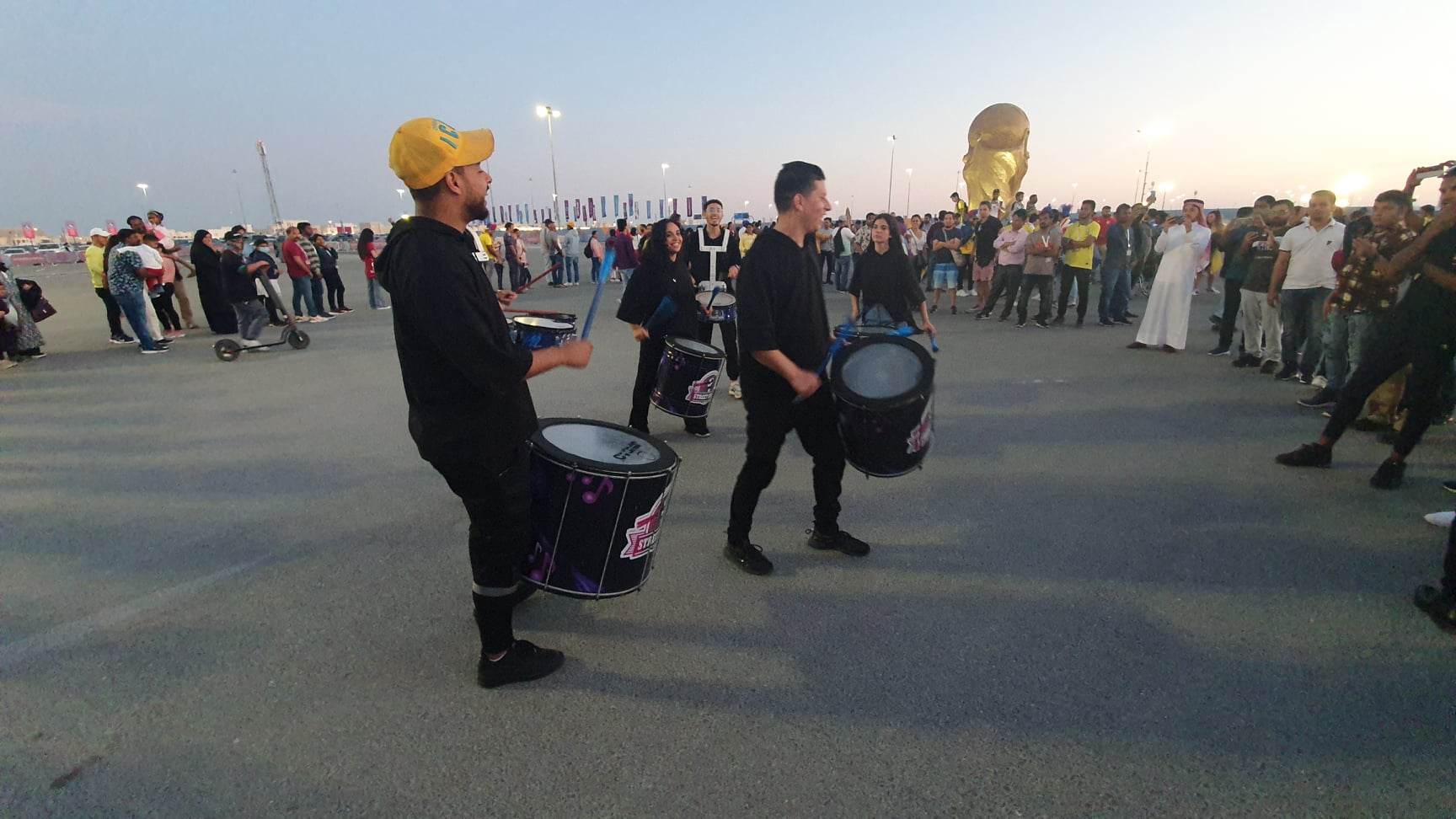 Fanii australieni sunt mai numeroşi pe stadionul care va găzdui confruntarea 