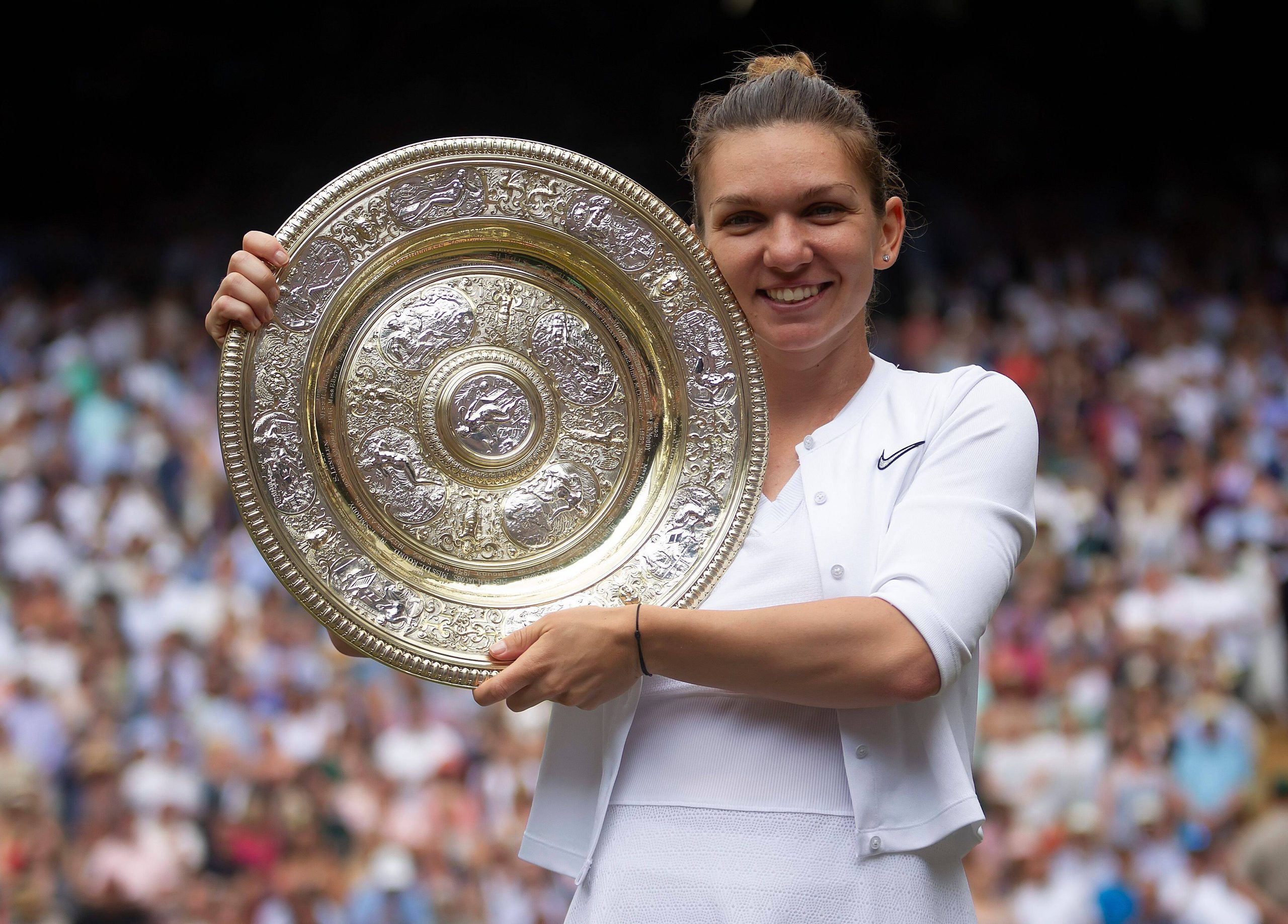 Halep a câştigat al doilea titlu de grand slam al carierei pe iarba londoneză
