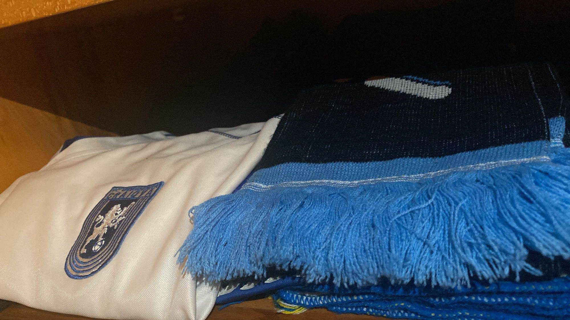 Tricoul si fularul cu 