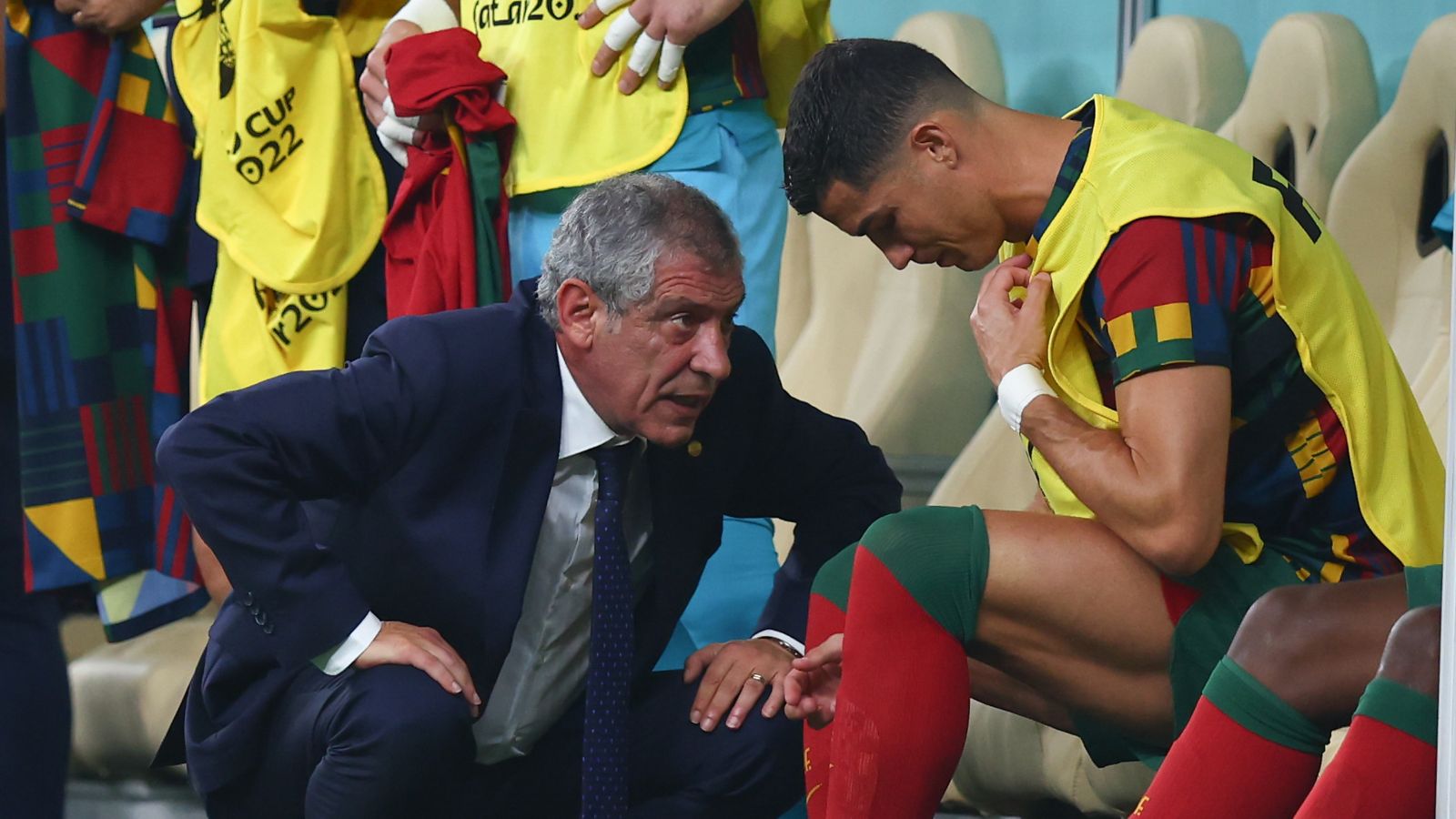 Ronaldo nu se poate uita în ochii lui Fernando Santos după decizia luată de selecţioner 
