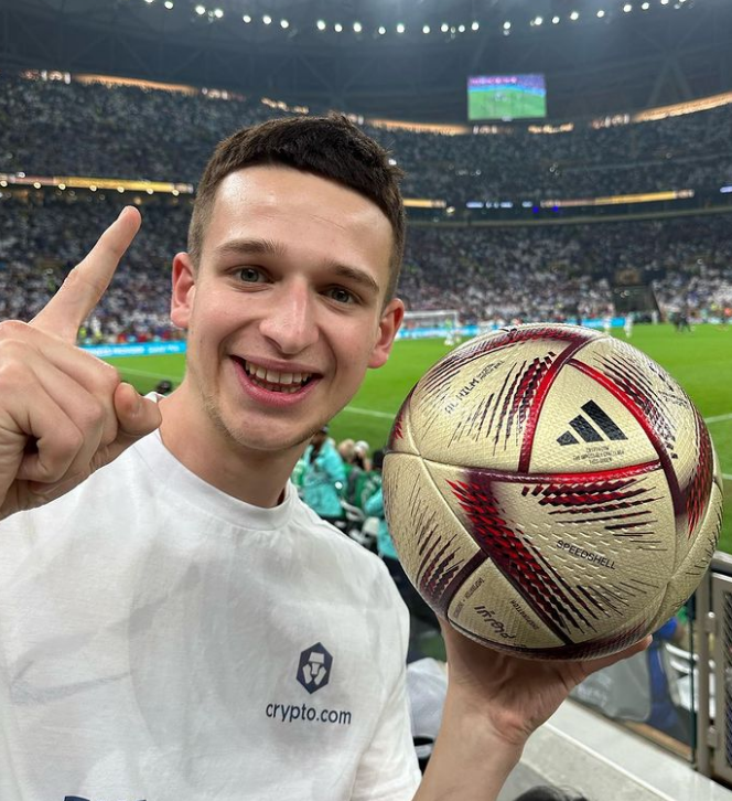 Theo, fericit că tentativa sa a reulit în cele din urmă 