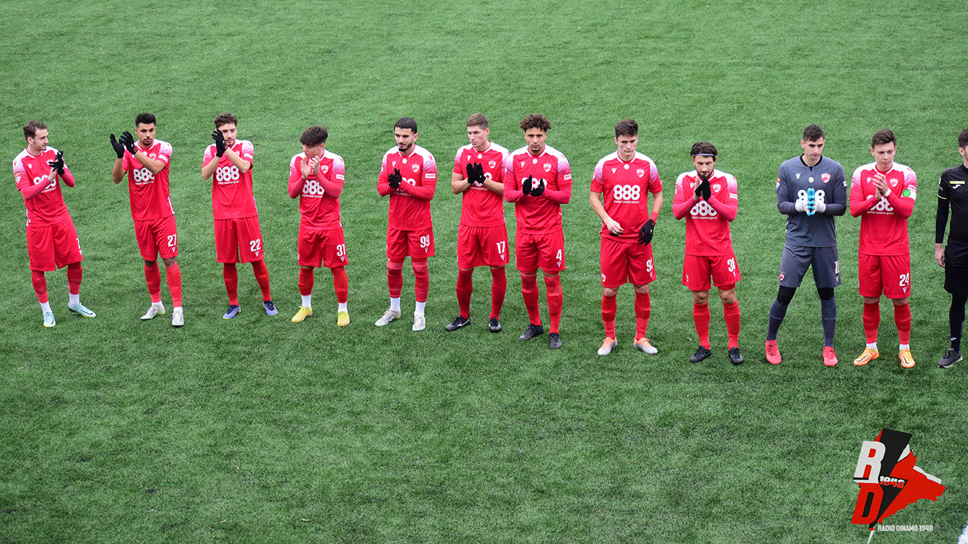 11-le lui Dinamo în faţa prahovenilor, sursă foto: Radio Dinamo 