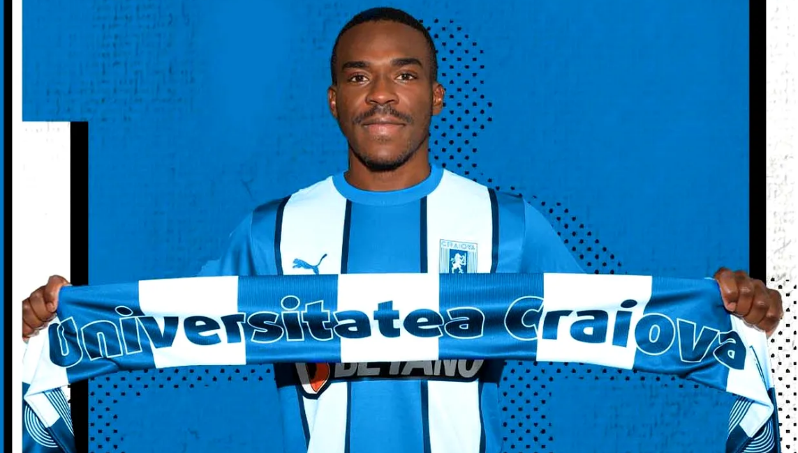 Ndong poate evolua ca fundaş sau mijlocaş stânga