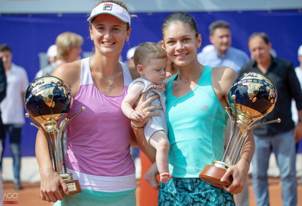 Mitu, a fost însoţită de Adam şi la succesele importante din carieră 