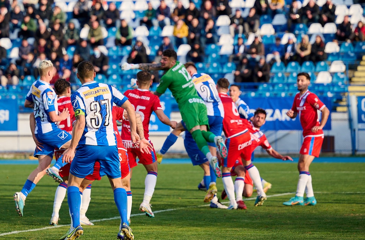 Steaua - Dinamo 2-0, iar roș-albaștrii sunt lideri în Liga 2 (Video)