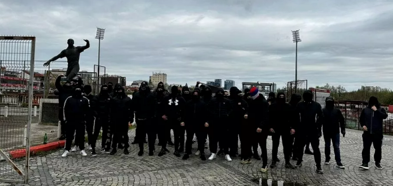 Fanii Stelei, ajunşi la arena din Ştefan cel Mare, Sursă foto: Armata 47 vest/ Instagram 