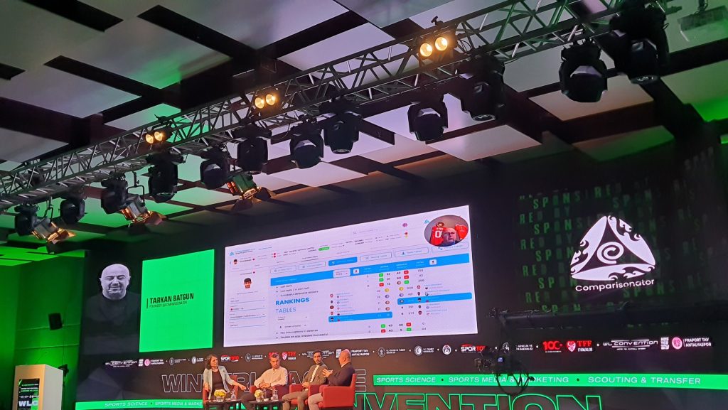 Tarkan Batgun în timpul conferinței Antalya Winterleague