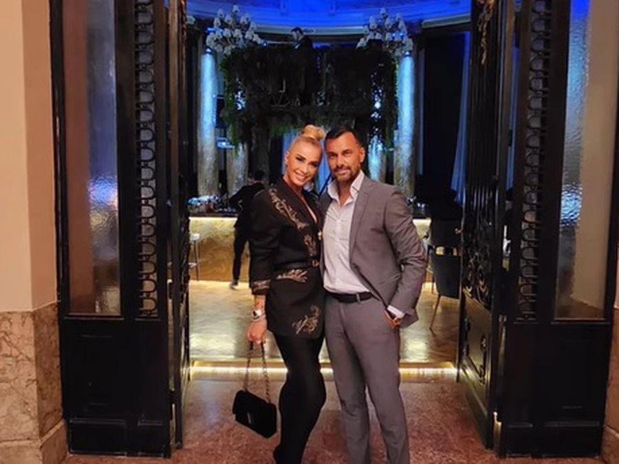 Cum au fost surprinși Anamaria Prodan și noul ei iubit