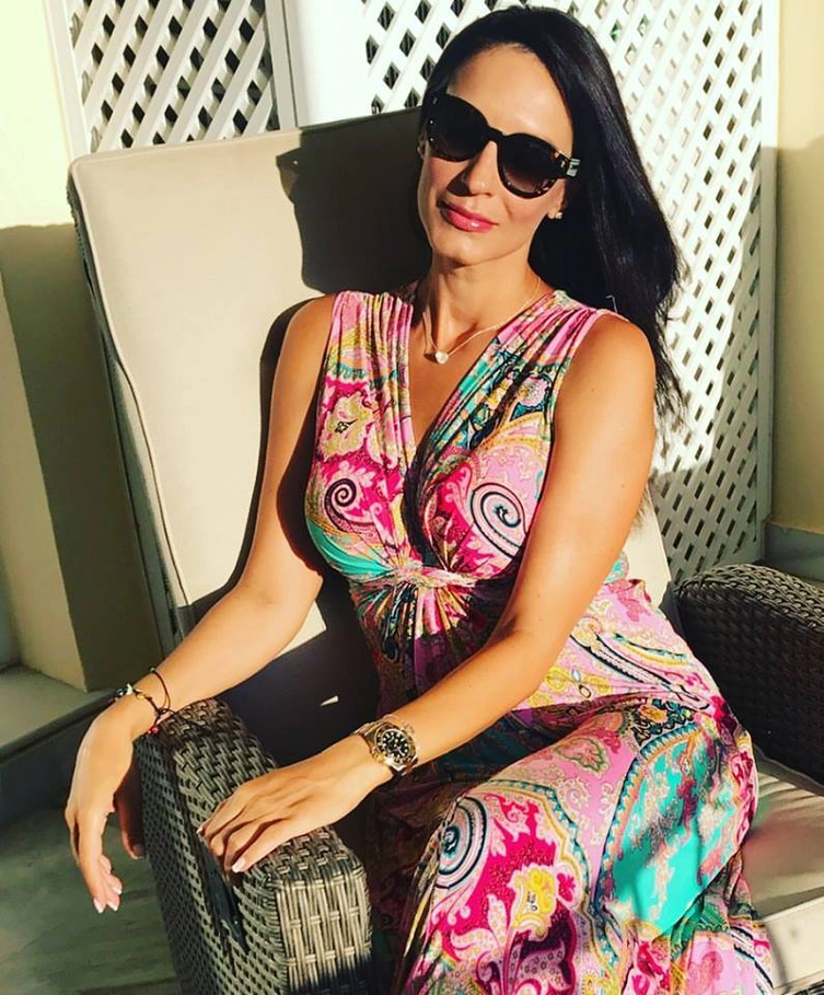 Ce face dimineața presupusa fostă iubită a lui Ion Țiriac. Irina Deleanu e cea mai frumoasă șefă de federație din țară