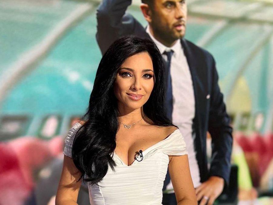 Corina Caragea nu s-a mai abținut și le-a răspuns fanilor ce sumă îi intră în cont, pe lună