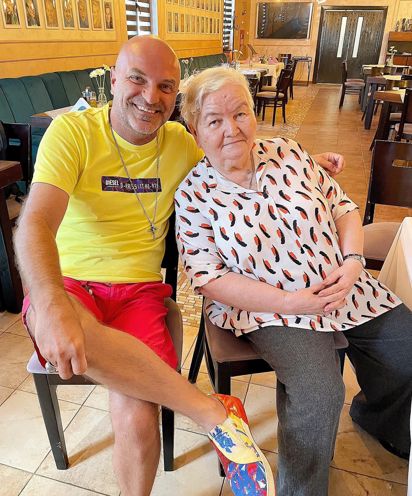 Fotografie rară cu mama lui Dan Capatos. Cum a surprins-o fanul lui Dinamo