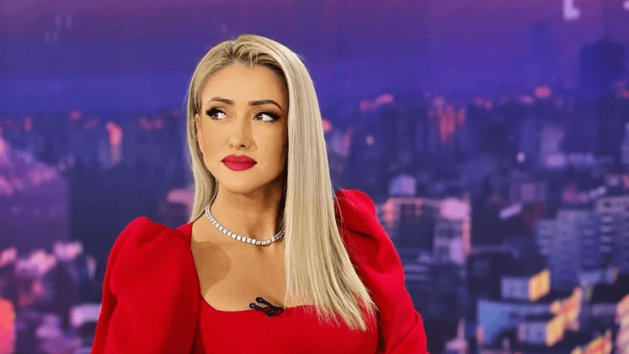 Iuliana Pepene s-a întors la muncă „ciufulită”! De ce a fost plecată mai multe luni din țară