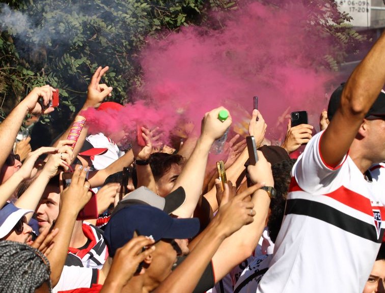 O tânără de 23 de ani a murit după o altercație între mai mulți suporteri. Totul s-a întâmplat în afara stadionului