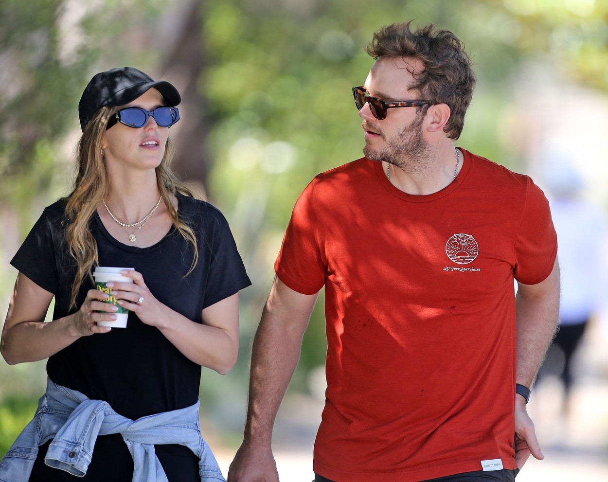 Așa iese pe stradă fiica unui culturist adevărat. Cum a fost surprinsă Katherine Schwarzenegger în Los Angeles