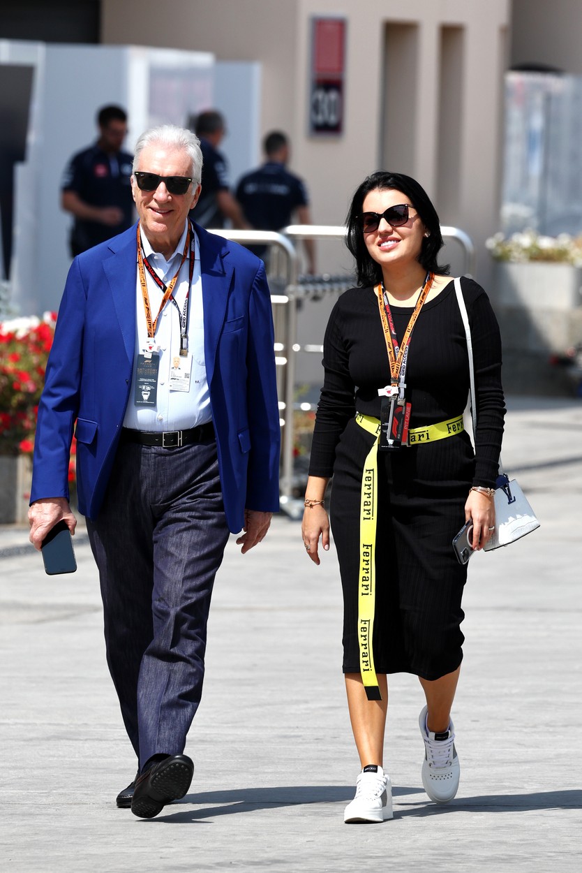 Românca mai bogată decât Ion Țiriac, surprinsă din nou pe străzile din București. De ce s-a întors în România