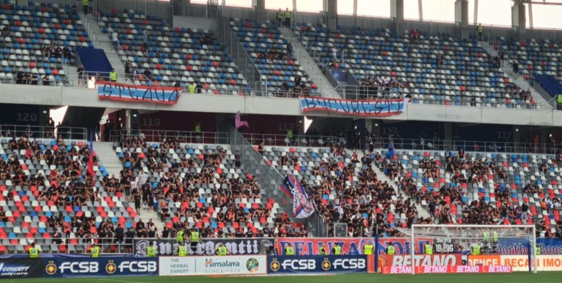 Banner FCSB - Sursa foto: sport.ro