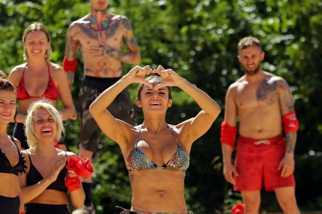 Simona Hapciuc, dezvăluiri sfâșietoare despre copilăria ei. Ce s-a întâmplat după ce a fost părăsită de mama sa