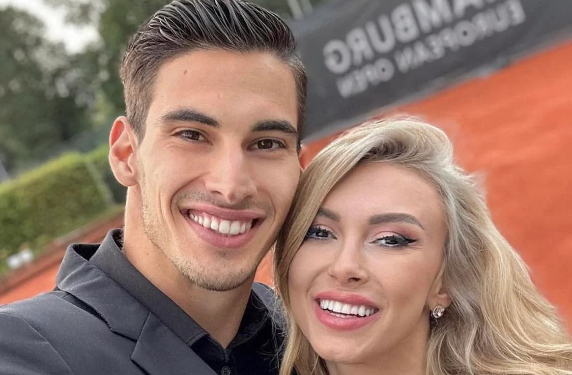 Cum a reacționat tatăl Andreei Bălan când a fost întrebat dacă artista se căsătorește cu Victor Cornea