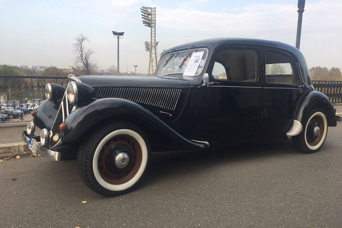 Veste proastă pentru șoferi care dețin mașini istorice. Din 16 octombrie 2023 intră în vigoare o nouă taxă