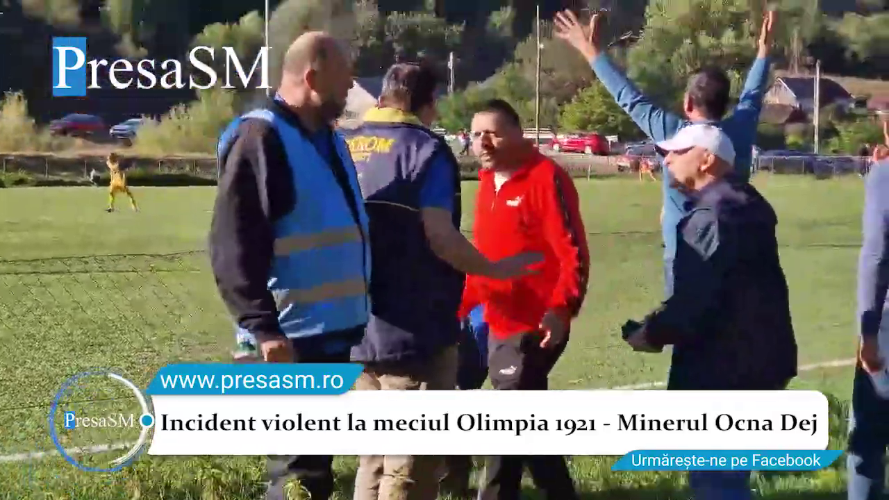 Imagini revoltătoare în România! L-a luat la picioare în timpul meciului din Liga a 3-a! Șeful echipei a fost bătut de bodyguard chiar pe marginea terenului. Video