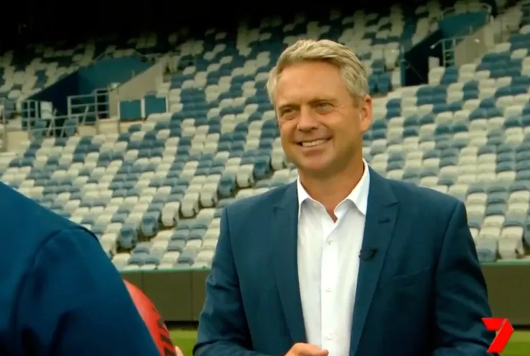 Tragedie uriașă! Prezentatorul sportiv cunoscut de o țară întreagă a murit la 44 ani, în timp ce-și plimba câinele „Devastator”